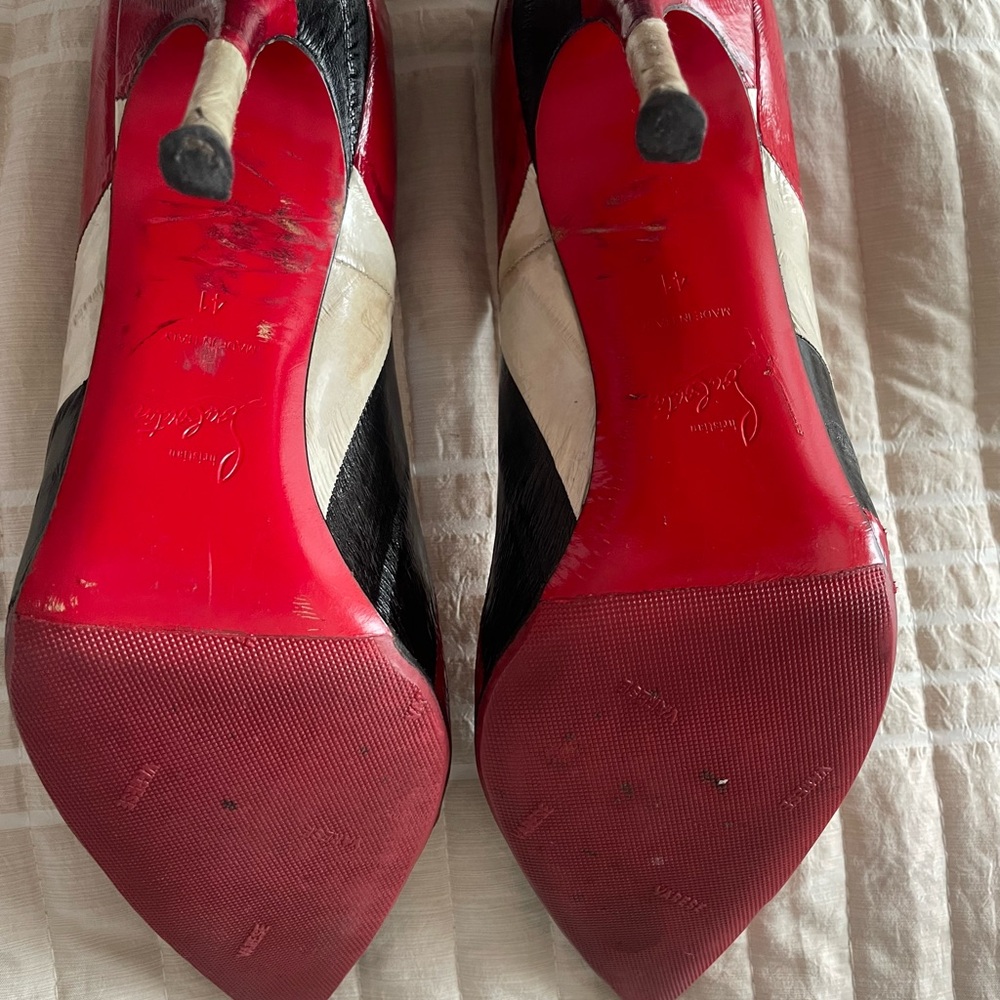 Christian Louboutin Red, Black, and Cream Heels - Picture 4 of 5